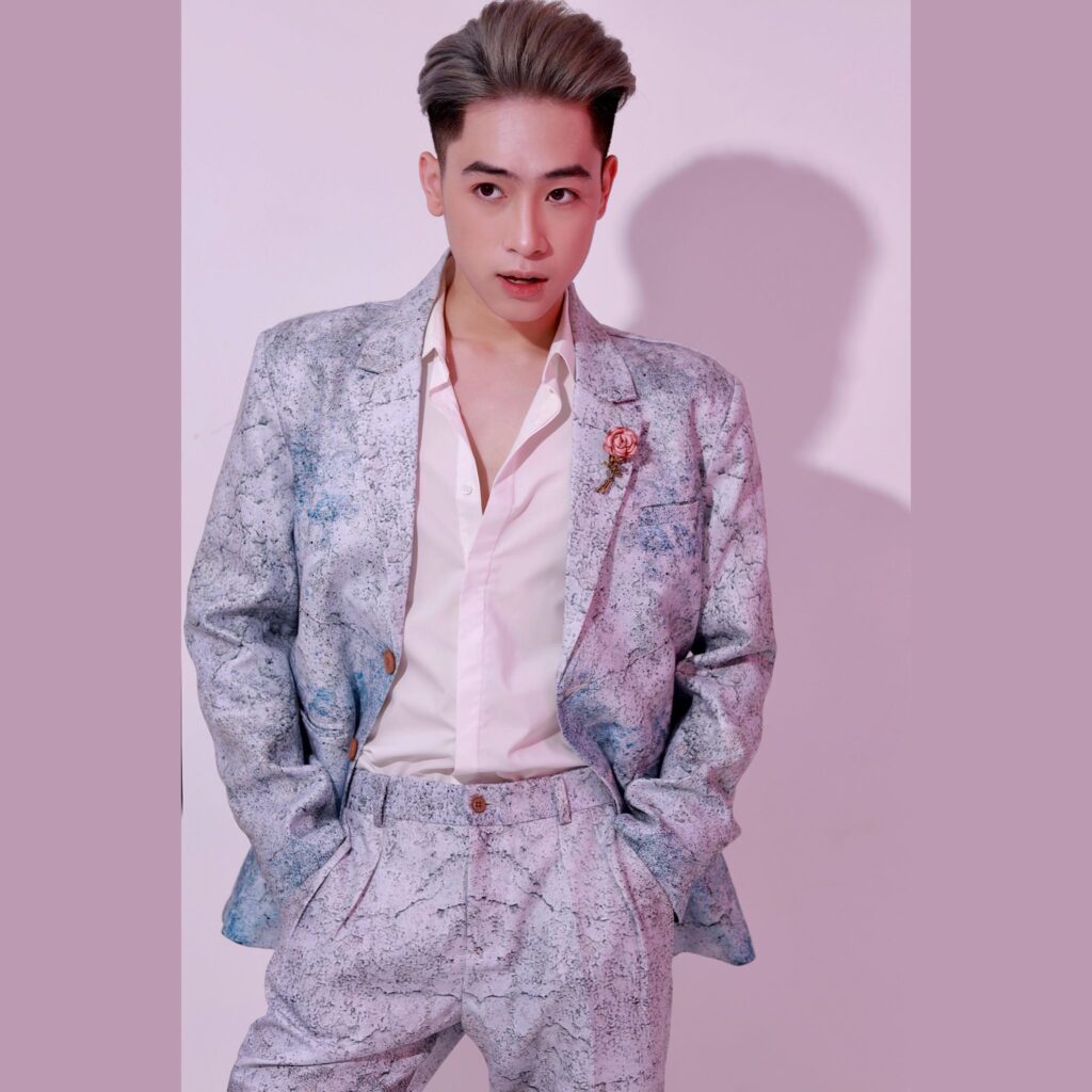 Lê Bảo - Hot boy người Nam Định là 1 nhân vật nổi tiếng trên mạng xã hội