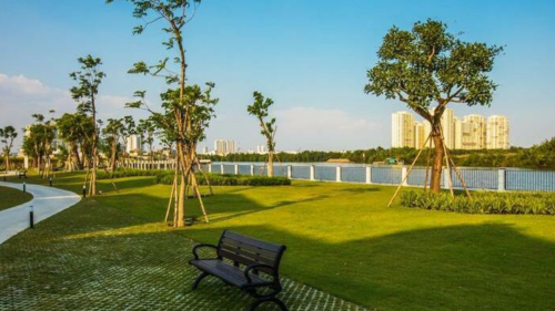 Phía sau căn biệt thự của Sơn Tùng cũng có view giống như view mà Hải Tú chia sẻ Phía sau căn biệt thự của Sơn Tùng cũng có view giống như view mà Hải Tú chia sẻ