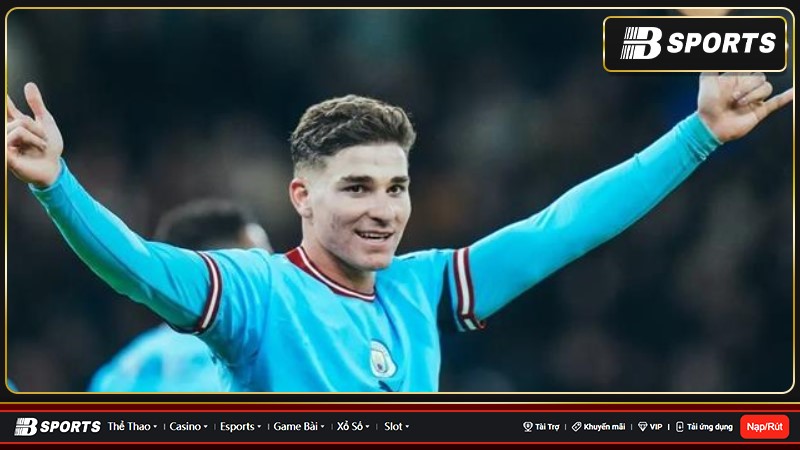 Julian Alvarez được đánh giá cao bởi HLV Pep Guardiola , nhưng vẫn cần phải kiên nhẫn tập luyện thường xuyên do sự cạnh tranh vẫn sẽ rất khốc liệt
