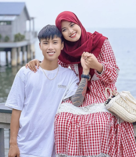 Nam Tiktoker và bạn gái người Indonesia