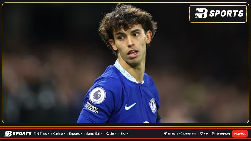 Cựu ngôi sao Benfica đã trải qua trận ra mắt ác mộng trong màu áo Chelsea trong trận derby Tây London với Fulham vào ngày 12 tháng 1