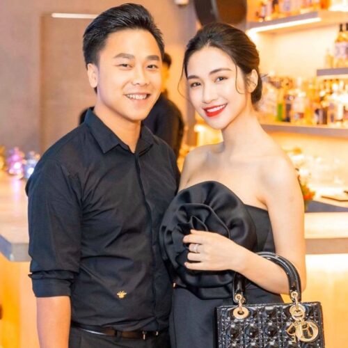 Cô nàng cùng bạn trai cũ Minh Hải
