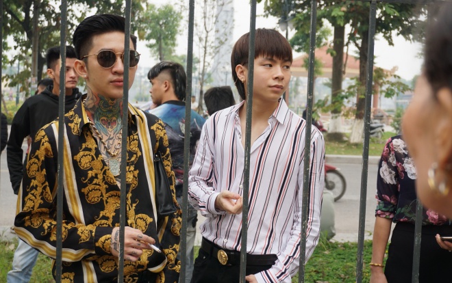 Hoàng Tử Gió và Phạm Tuấn có mặt ở buổi xét xử Khá "Bảnh"