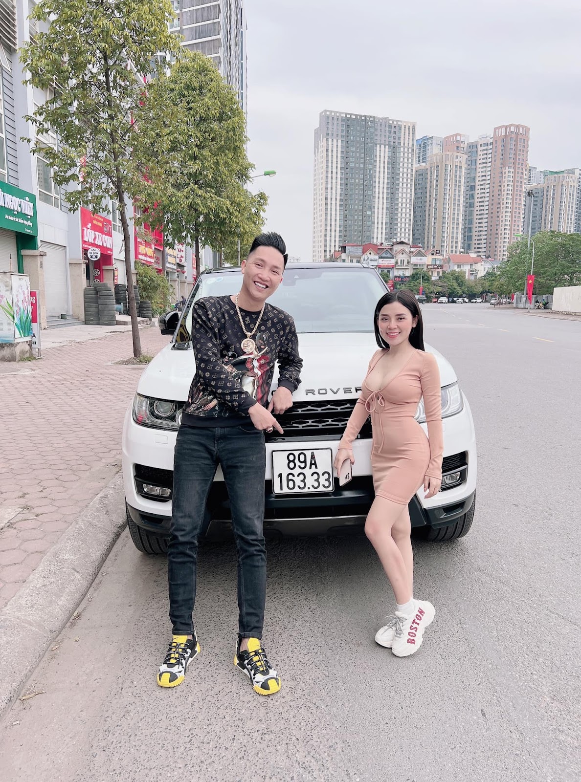 Vợ hiện tại của anh chàng