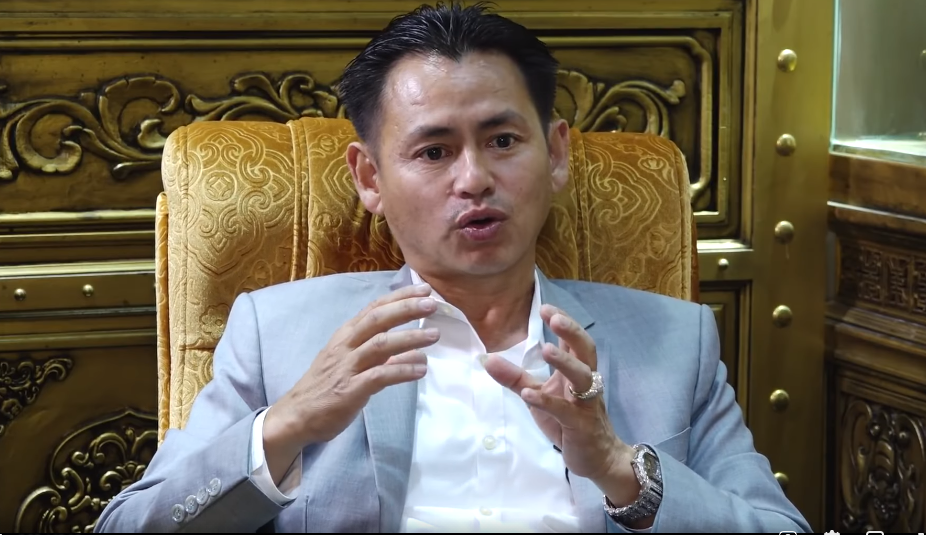 Ông vua hoàng kim - Johnny Dang