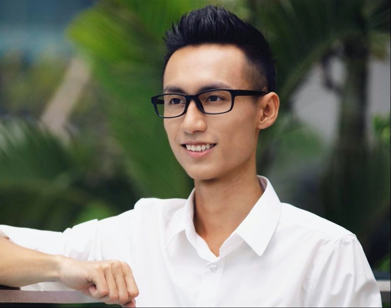 Chân dung nam ca sĩ