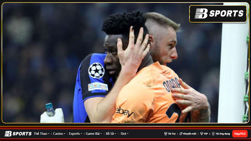 Thủ môn Andre Onana bảo Dzeko “Im mồm” 