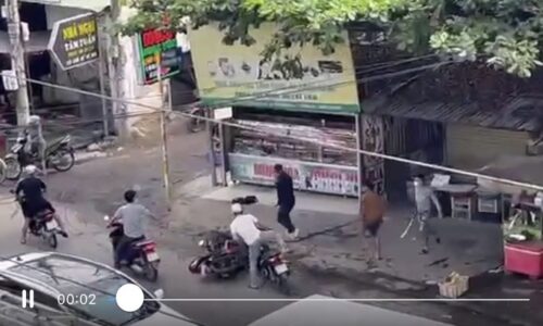 Nhóm thanh niên chém chết người ở Bình Dương Nhóm thanh niên chém chết người ở Bình Dương