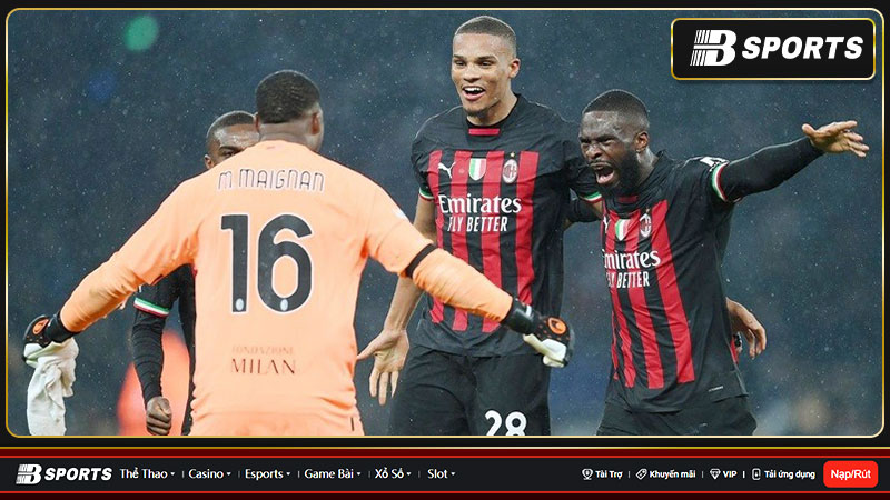 AC Milan vào tứ kết C1 sau 11 năm chờ đợi AC Milan vào tứ kết C1 sau 11 năm chờ đợi