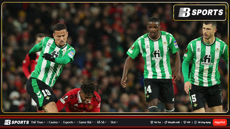 Antony lập siêu phẩm trong trận thắng Betis Antony lập siêu phẩm trong trận thắng Betis
