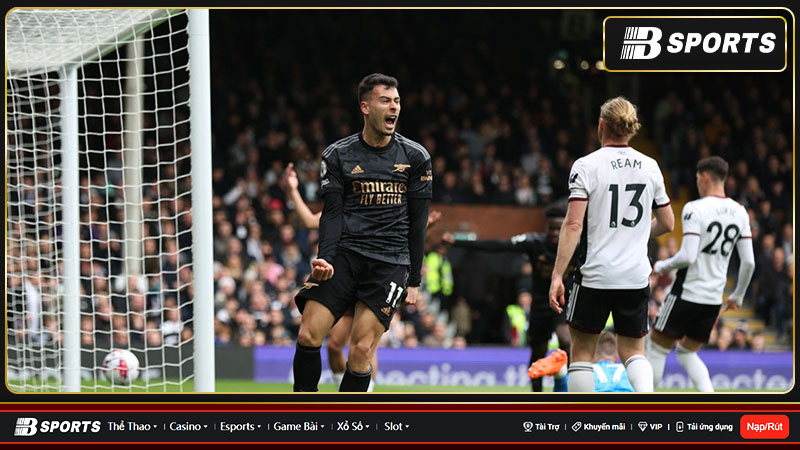 Arsenal thắng Fulham: 3-0 xây chắc ngôi đầu bảng Premier League Arsenal thắng Fulham: 3-0 xây chắc ngôi đầu bảng Premier League