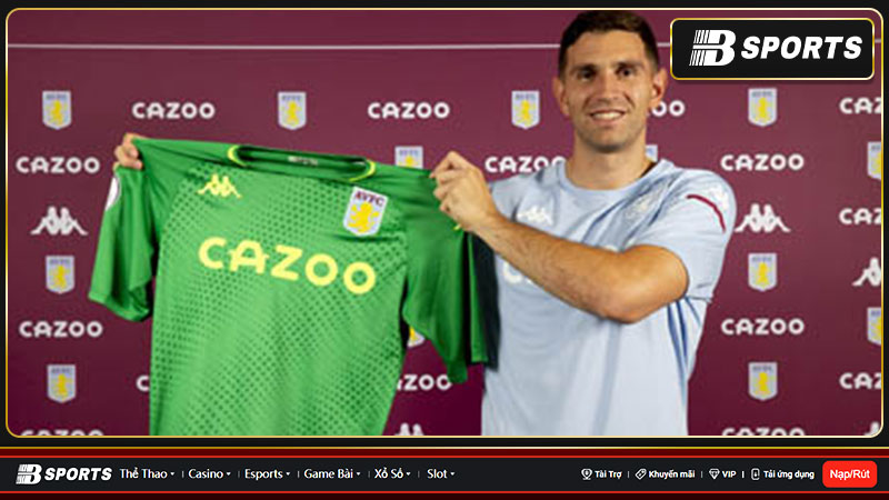 Emiliano Martinez chốt tương lai với Aston Villa