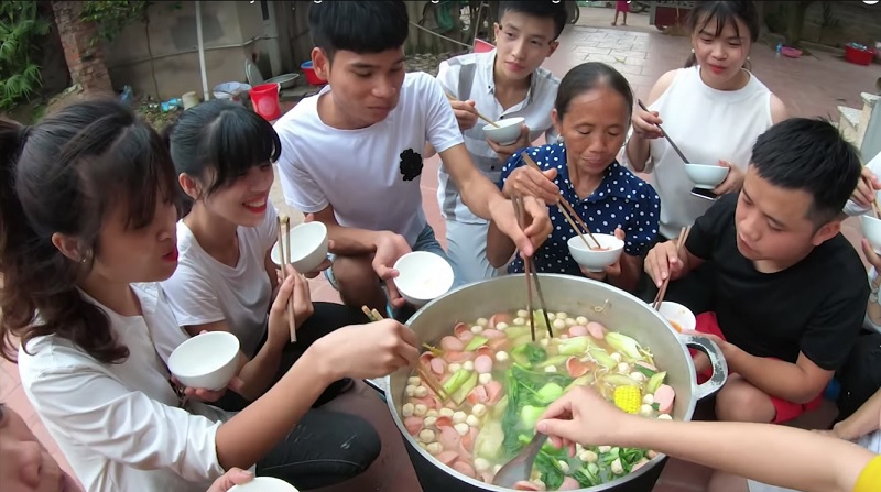 Kênh kênh bà Tân Vlog dẫn trở nên nhạt nhòa trước các trend mới