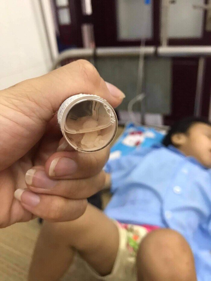 Bé gái 9 tuổi ngộ độc thuốc điều trị tâm thần Bé gái 9 tuổi ngộ độc thuốc điều trị tâm thần