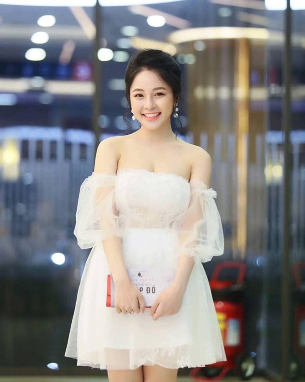 Cô nàng lộ diện sau nghi vấn clip Trâm Anh 29s Cô nàng lộ diện sau nghi vấn clip Trâm Anh 29s