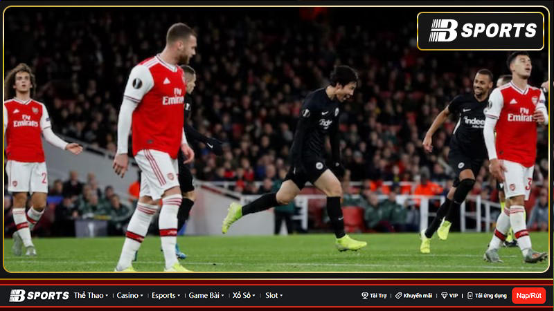 Man Utd và Chelsea cạnh tranh giành Daichi Kamada từ Frankfurt Man Utd và Chelsea cạnh tranh giành Daichi Kamada từ Frankfurt