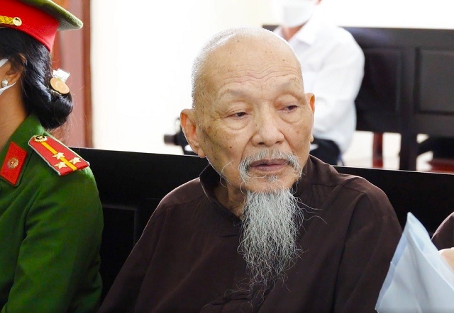 Thầy ở vành móng ngựa Thầy ở vành móng ngựa