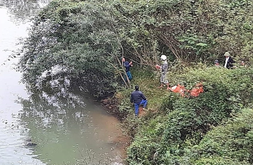 Đây chính là dòng sông mà người dân đã phát hiện thấy thi thể đang trôi nổi
