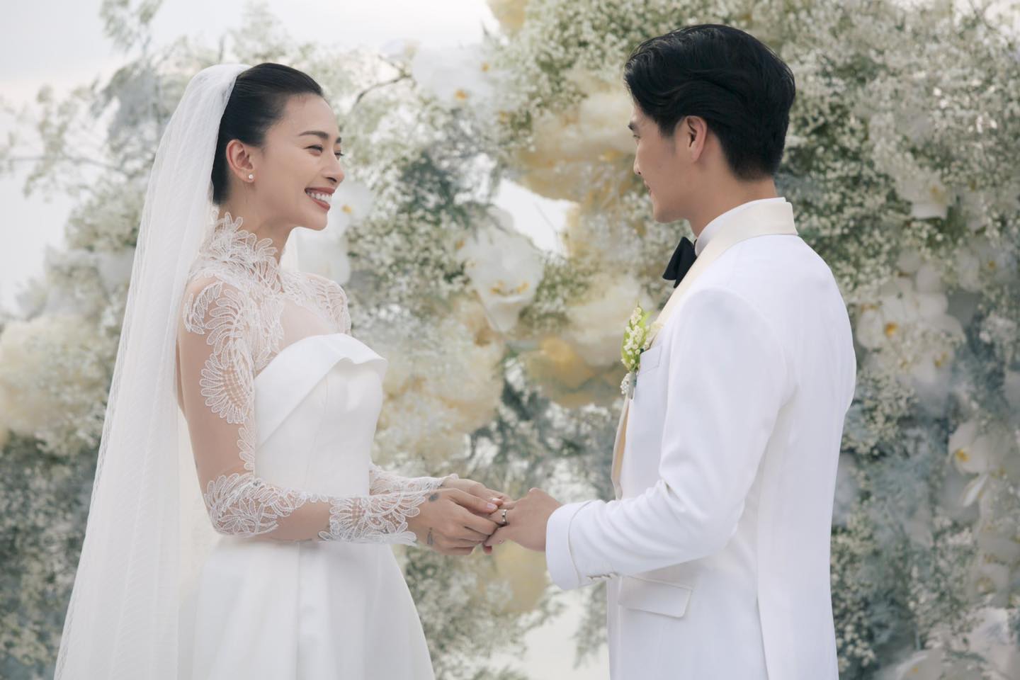 Đám cưới của 2 người Đám cưới của 2 người
