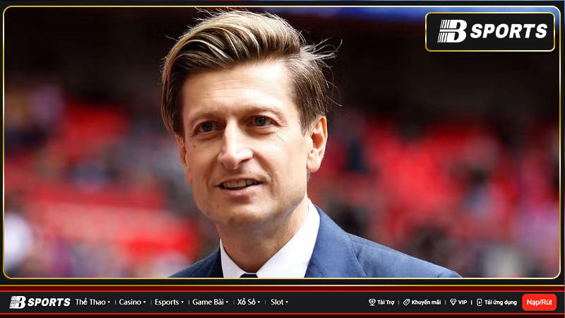Crystal Palace đã xác nhận rằng Roy Hodgson đã được tái bổ nhiệm làm huấn luyện viên của câu lạc bộ cho đến cuối mùa giải.