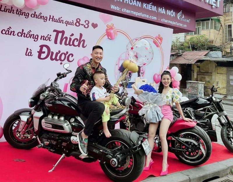 Cửa hàng kinh doanh của 2 vợ chồng